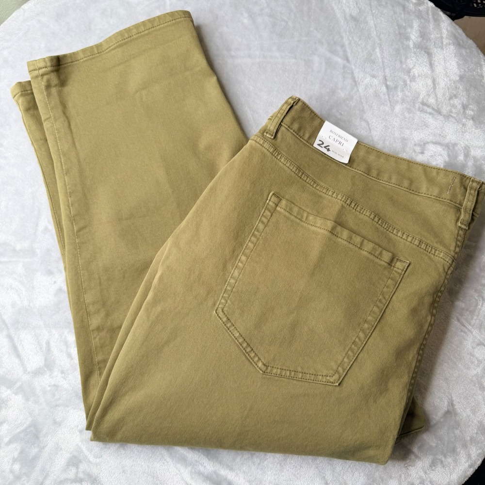 Lane Bryant Womens 24 Olive Green Mid Rise Boyfriend Capri Pants
